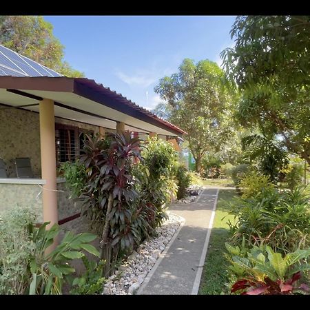 Haus Am Strand Auf Sibuyan Island Nahe Cresta De Gallo - Marevic'S Guesthouse 1 Ohne Klimaanlage Azagra Exterior foto